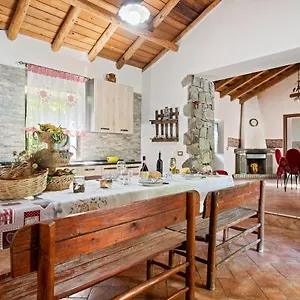 Casa vacanze Belvilla By Oyo Casa Otaiti, Maniace