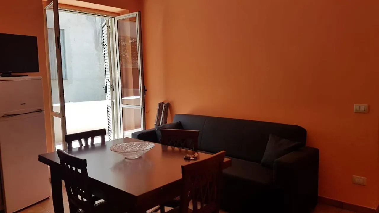 Casa vacanze Residence Il Vicoletto Brolo Italia