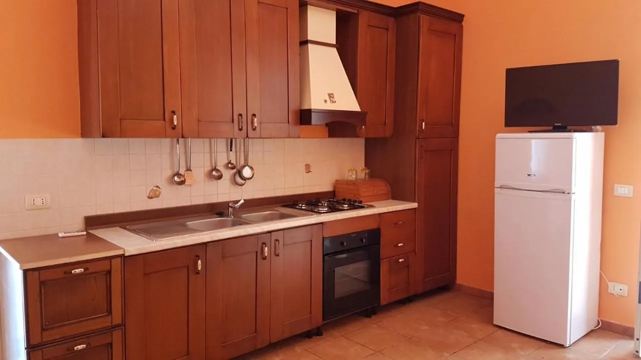 Residence Il Vicoletto Brolo 0*,  Italia